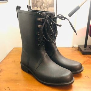 Black Rain Boots w/ laces-size 9